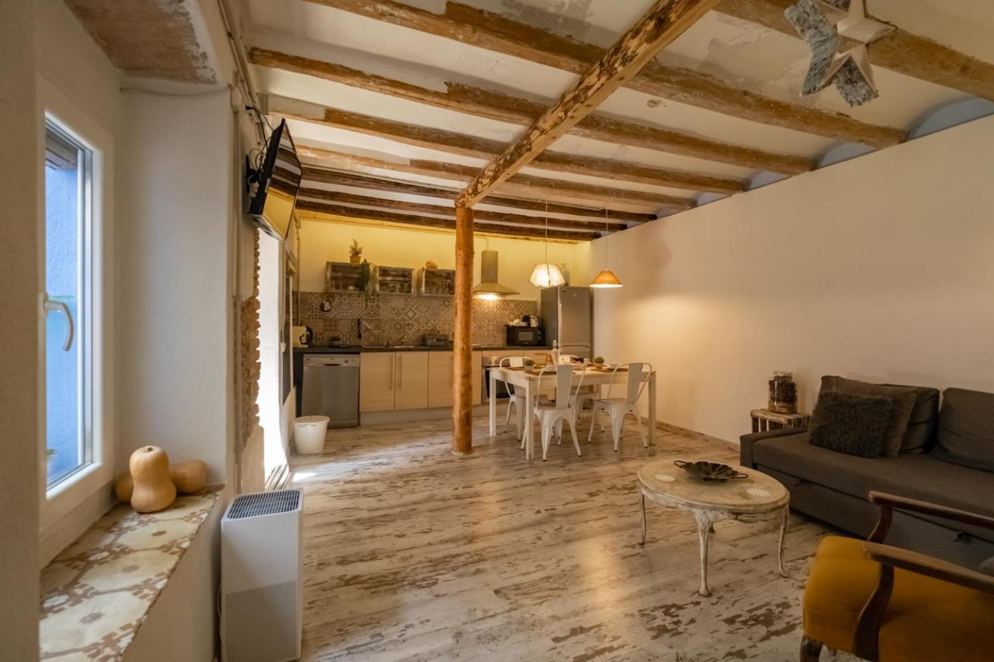 Apartamento En El Corazon De Tarragona. Planta Baja Con Patio. Exteriör bild