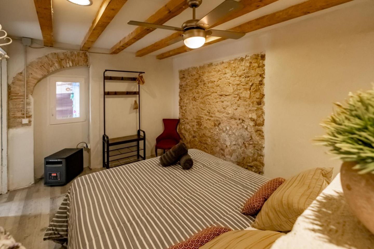 Apartamento En El Corazon De Tarragona. Planta Baja Con Patio. Exteriör bild