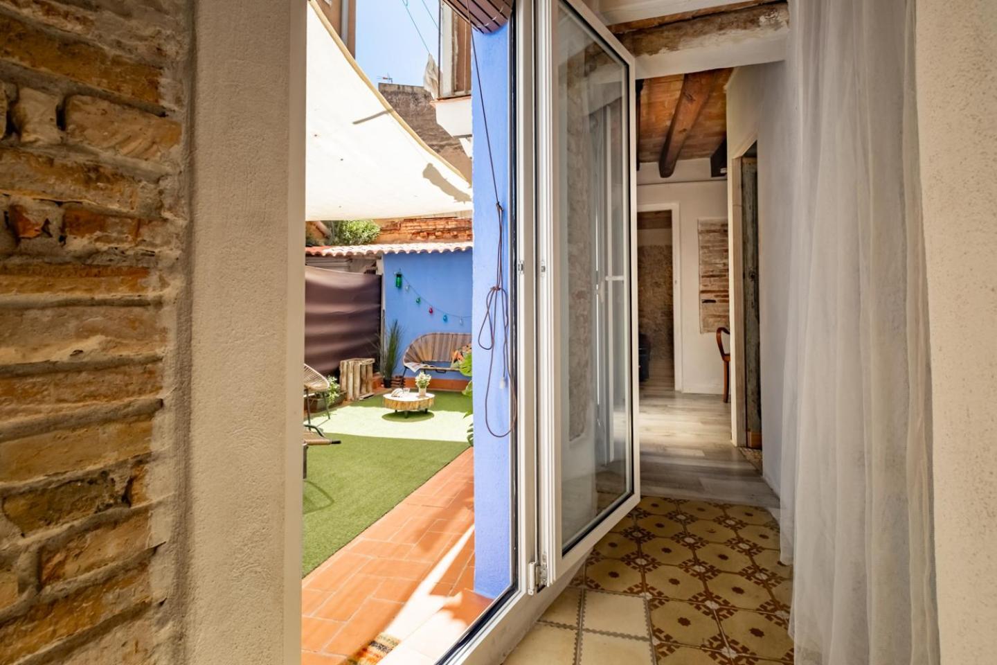 Apartamento En El Corazon De Tarragona. Planta Baja Con Patio. Exteriör bild