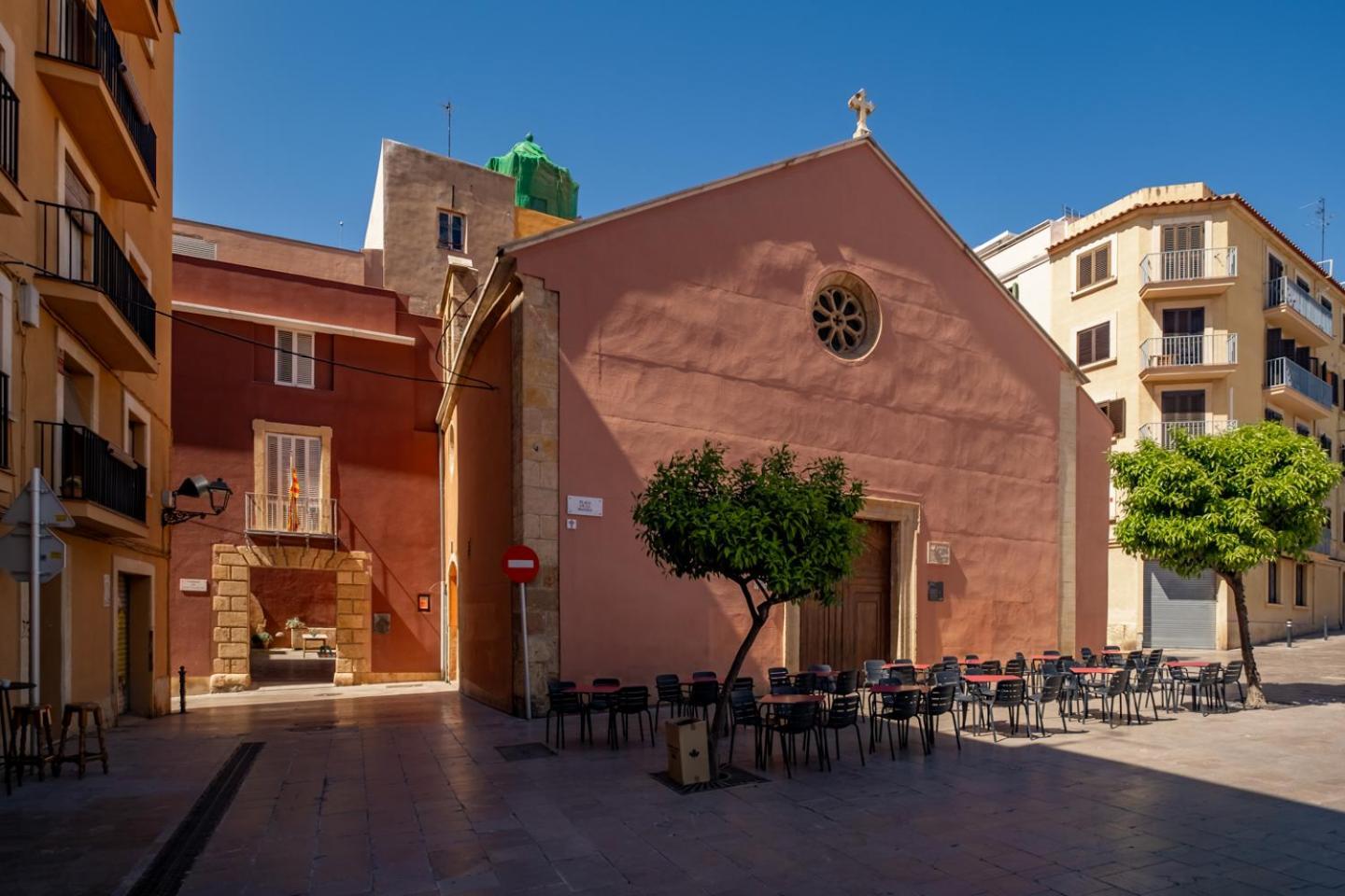 Apartamento En El Corazon De Tarragona. Planta Baja Con Patio. Exteriör bild