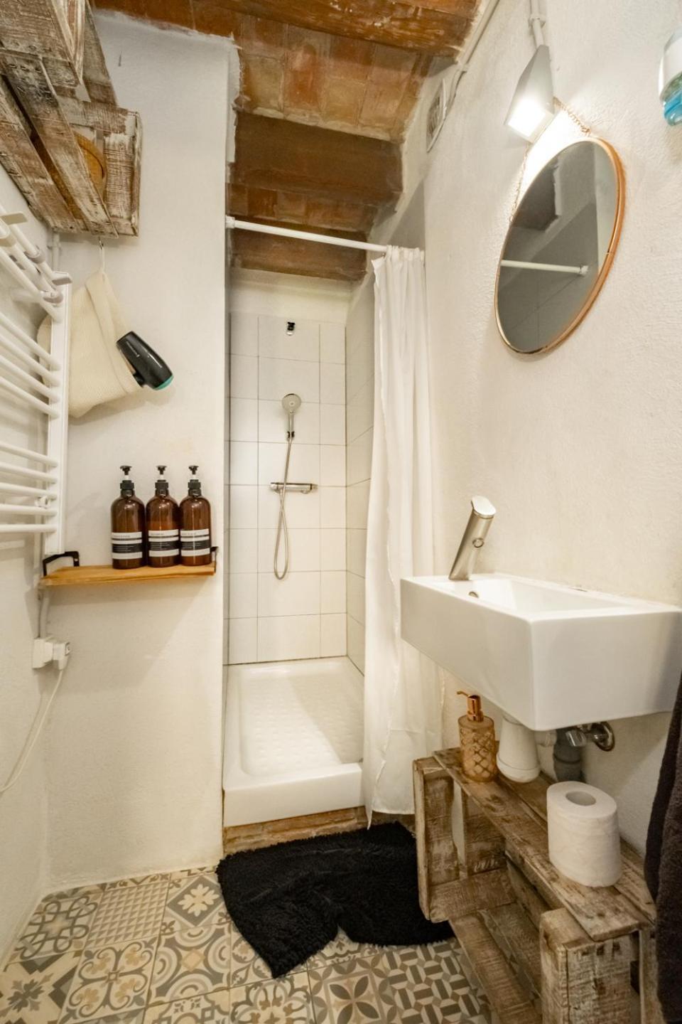 Apartamento En El Corazon De Tarragona. Planta Baja Con Patio. Exteriör bild