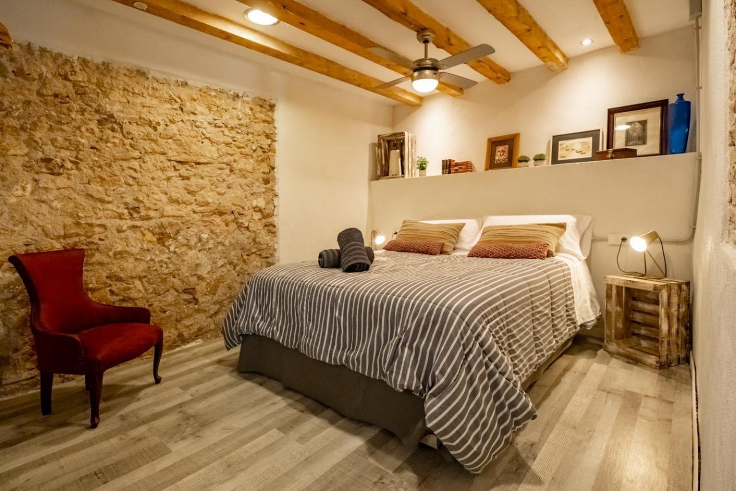 Apartamento En El Corazon De Tarragona. Planta Baja Con Patio. Exteriör bild