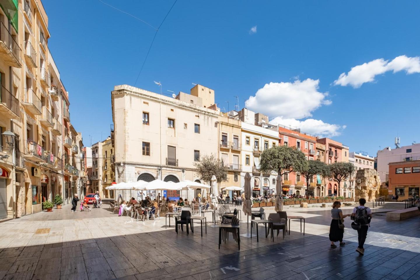 Apartamento En El Corazon De Tarragona. Planta Baja Con Patio. Exteriör bild