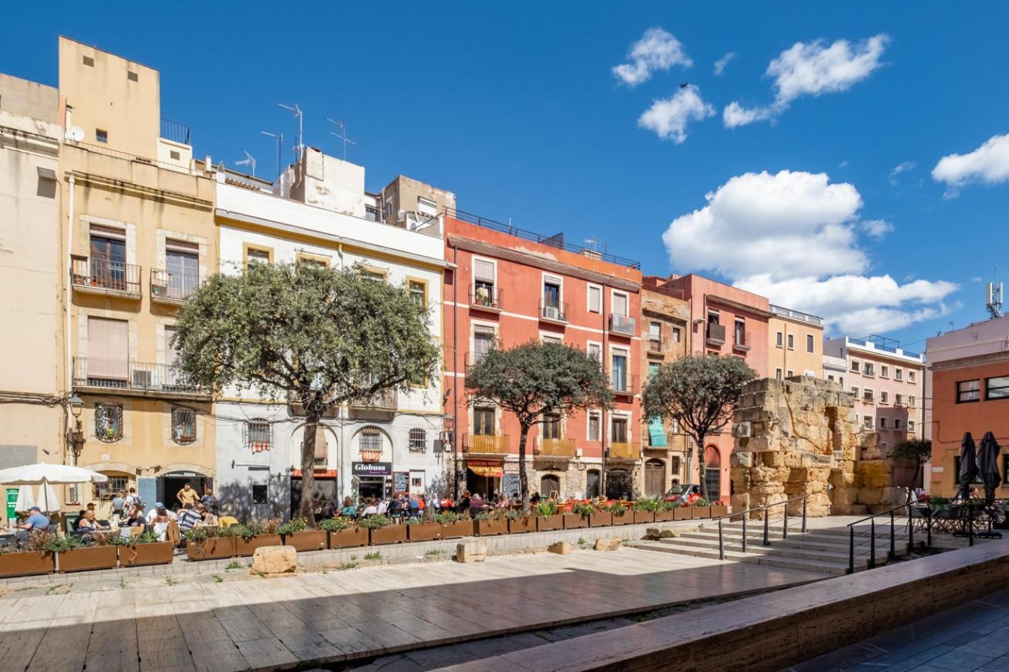 Apartamento En El Corazon De Tarragona. Planta Baja Con Patio. Exteriör bild